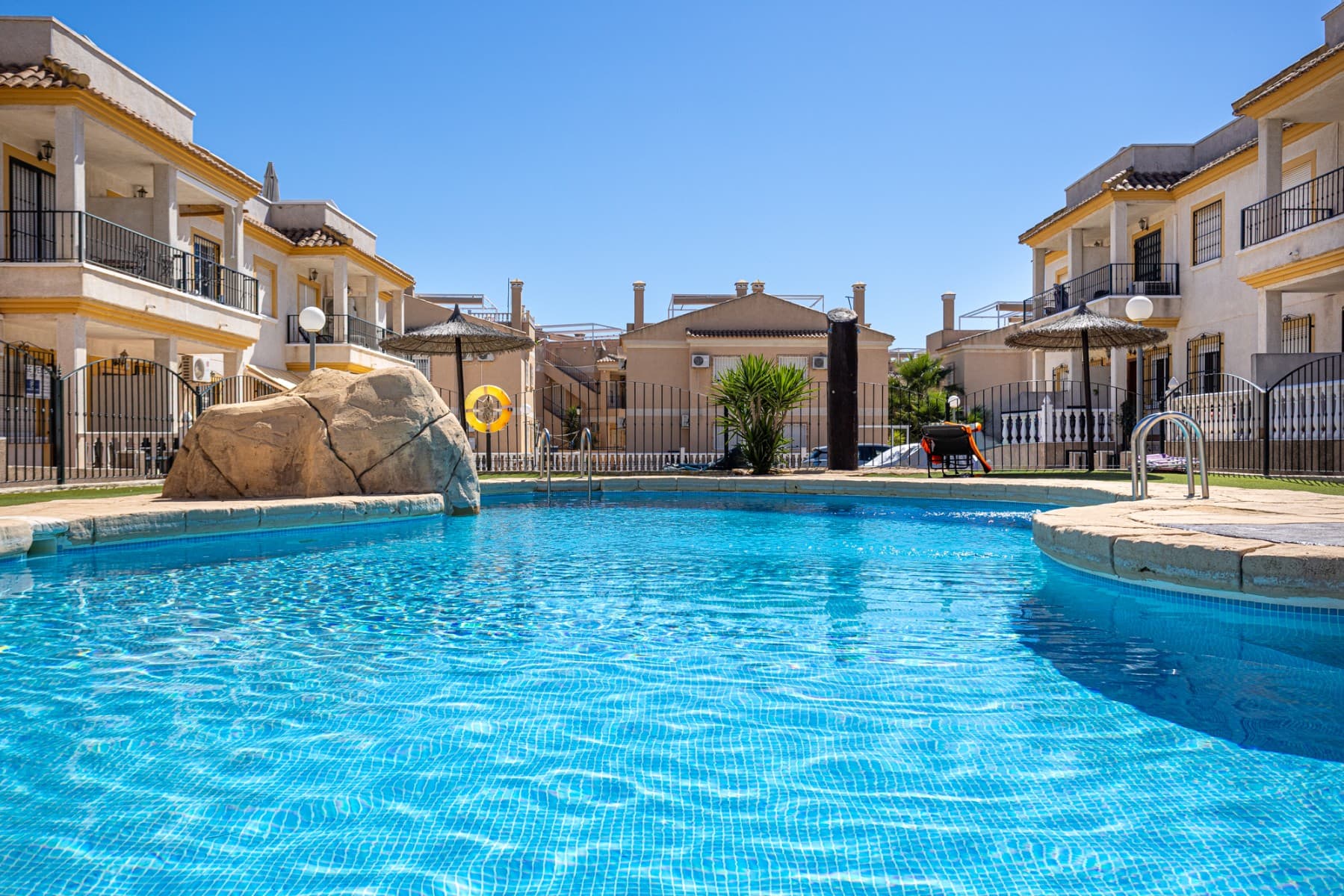 Apartamento Planta Media de 2 dormitorios en Algorfa - 1