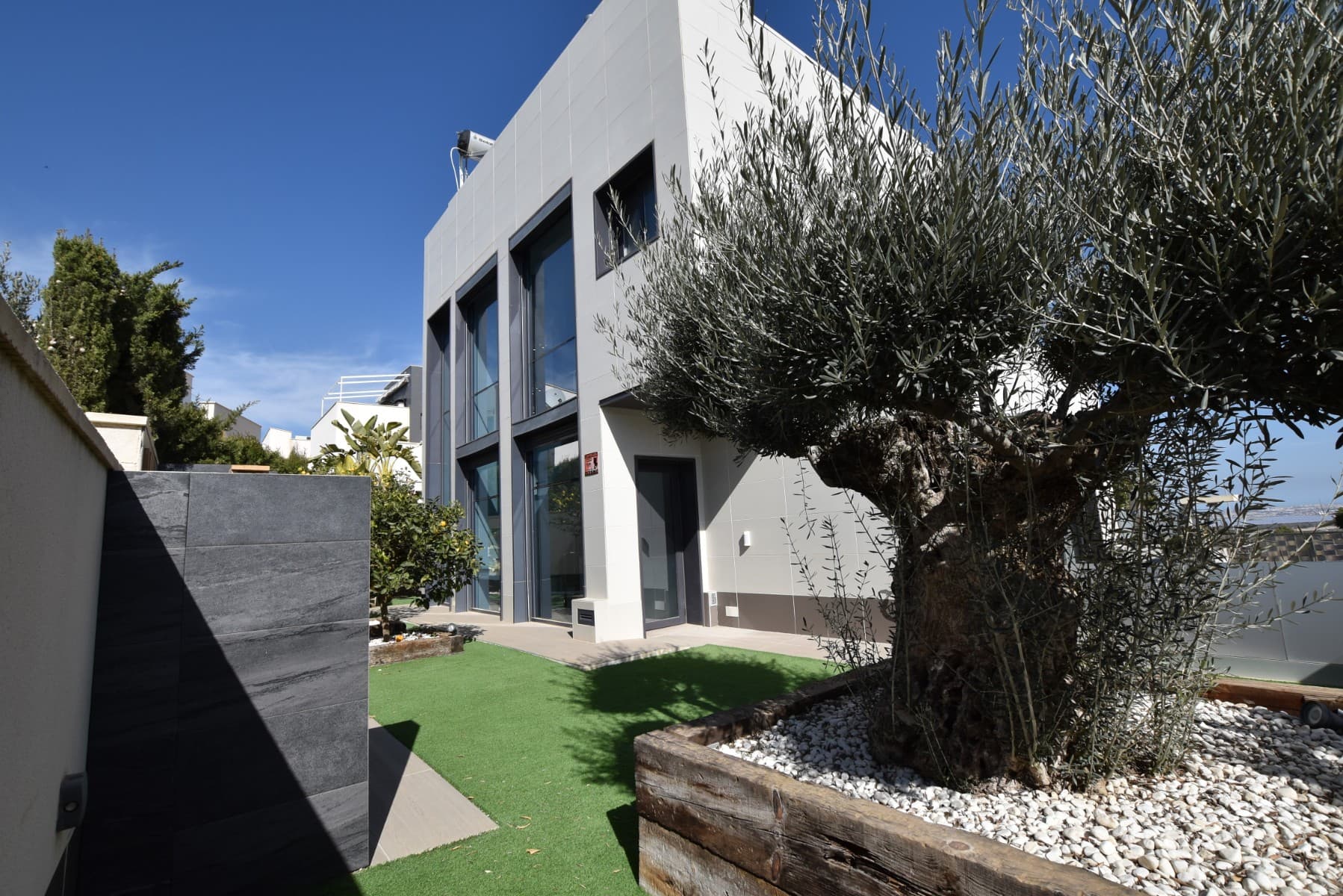 Vrijstaande Villa met 5 slaapkamers in San Miguel de Salinas - 19