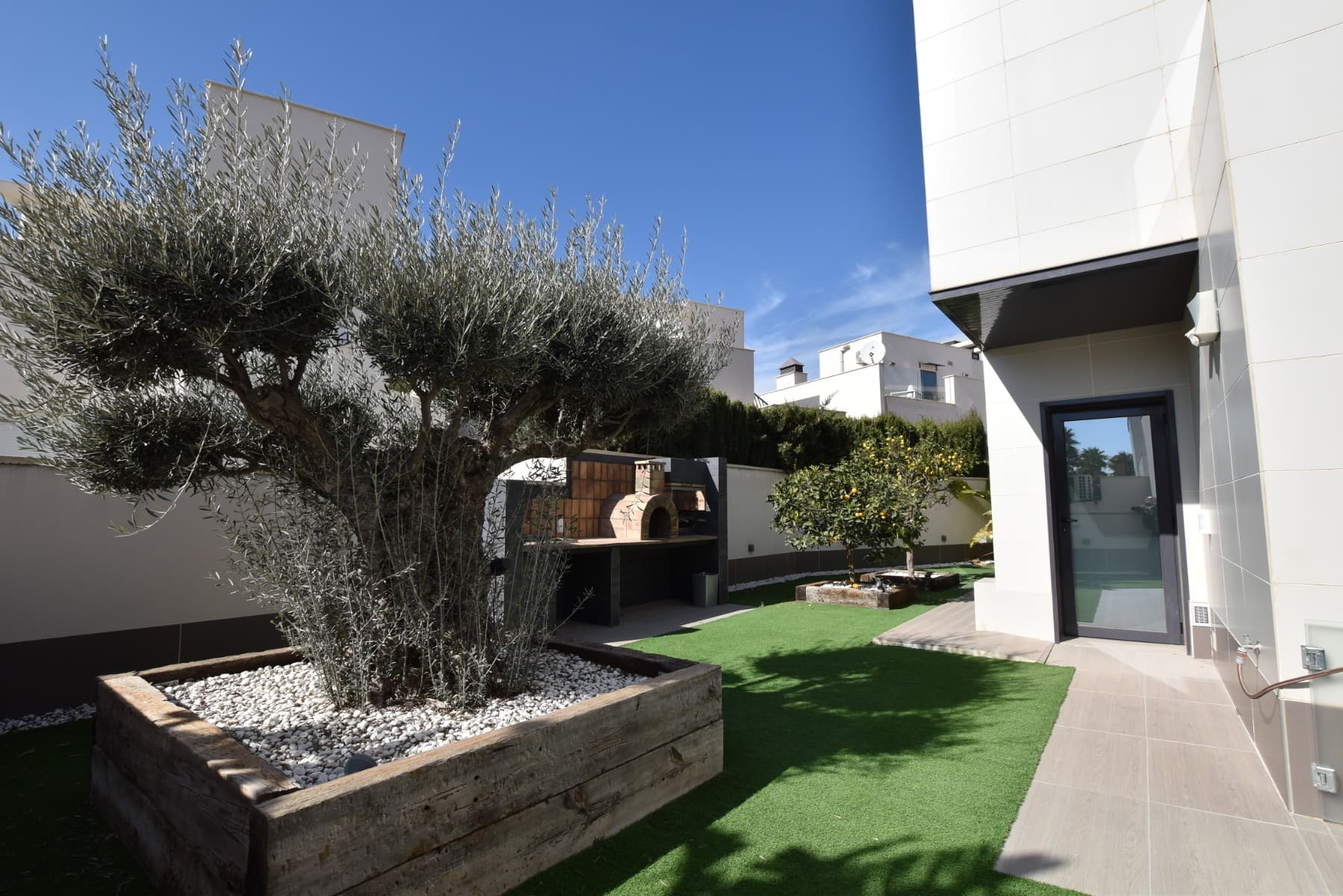 Vrijstaande Villa met 5 slaapkamers in San Miguel de Salinas - 18