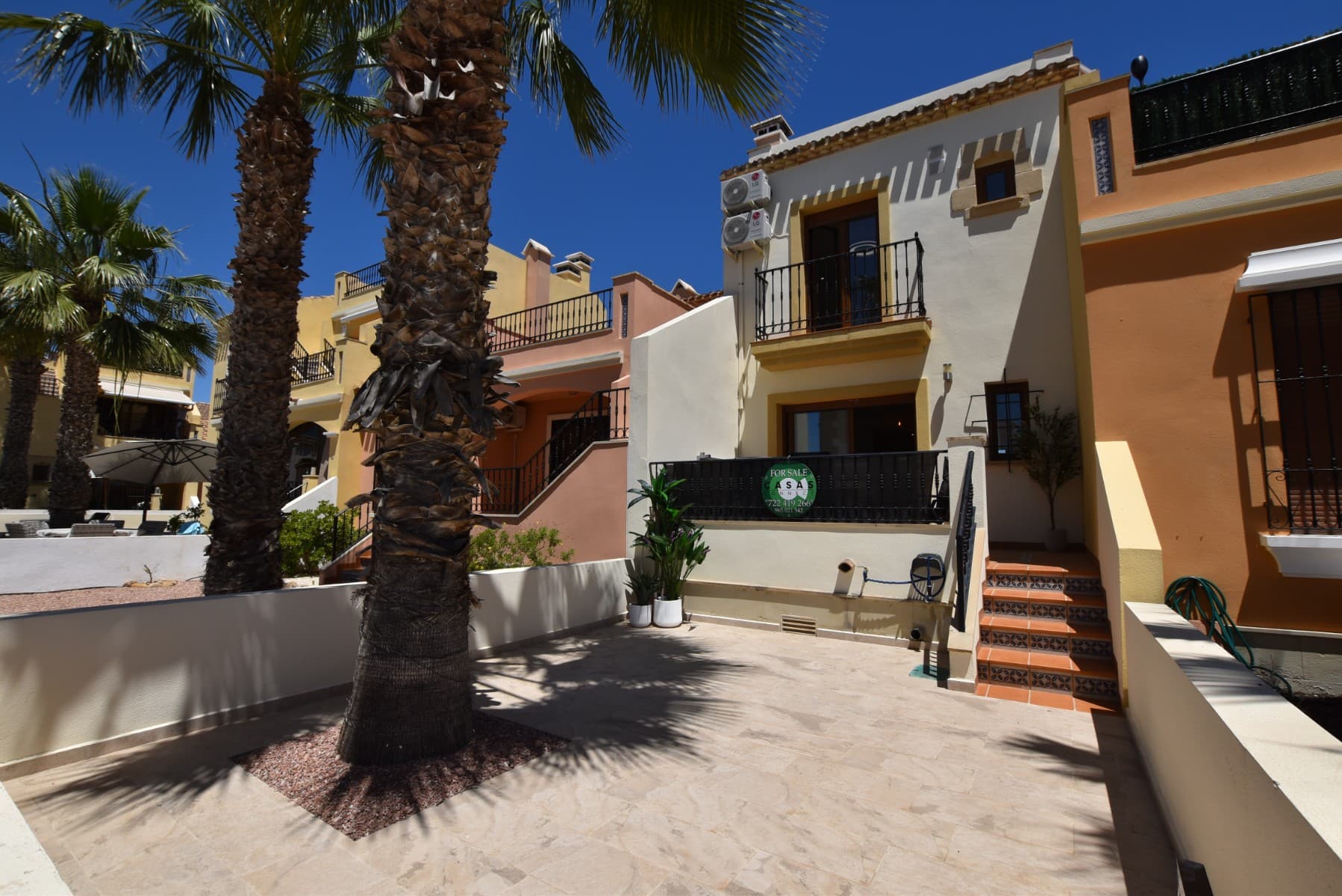Adosada de 2 dormitorios en Algorfa - 1