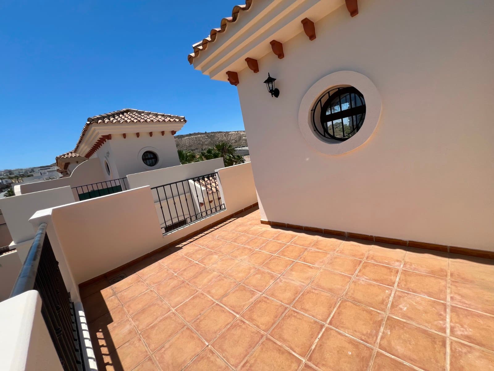 Villa - Chalet de 3 dormitorios en Algorfa - 28