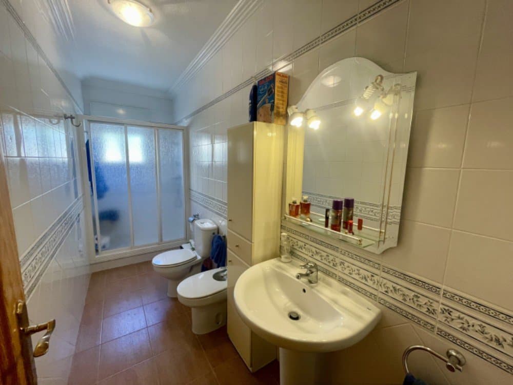 Vrijstaande Villa met 4 slaapkamers in Ciudad Quesada - 2