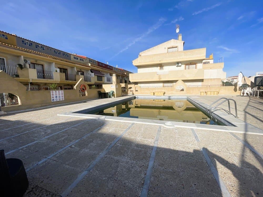 Geschakelde Woning met 3 slaapkamers in Orihuela Costa - 18