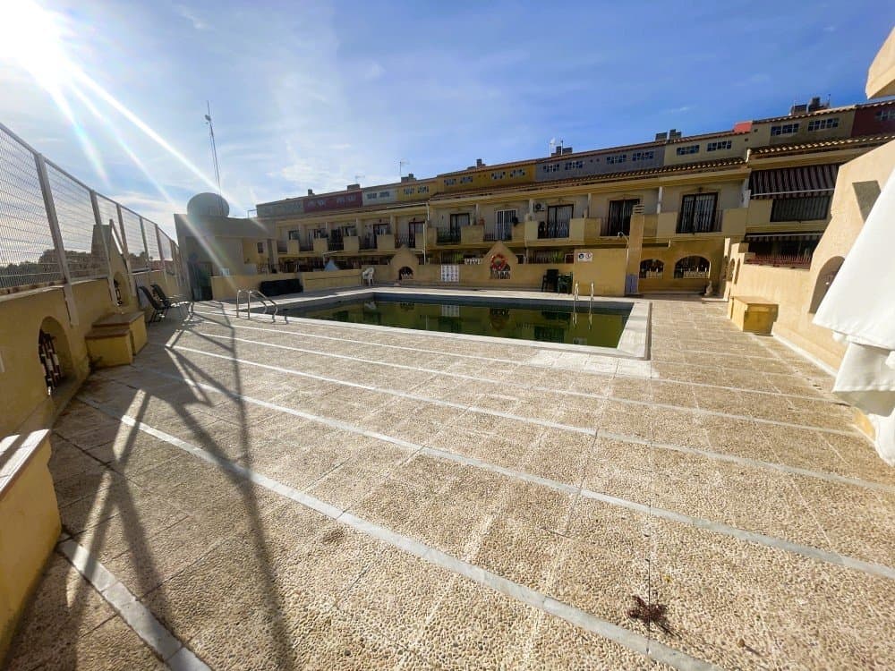 Geschakelde Woning met 3 slaapkamers in Orihuela Costa - 4