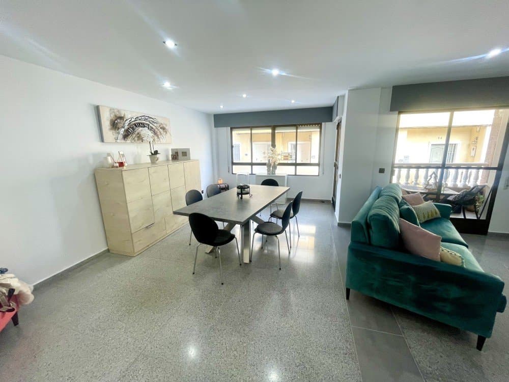 Tussenverdieping Appartement met 3 slaapkamers in Orihuela - 18