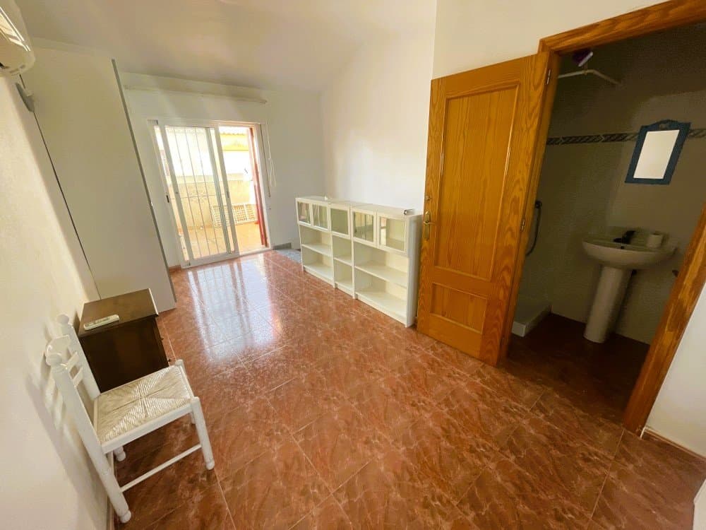 Geschakelde Woning met 3 slaapkamers in Orihuela Costa - 9