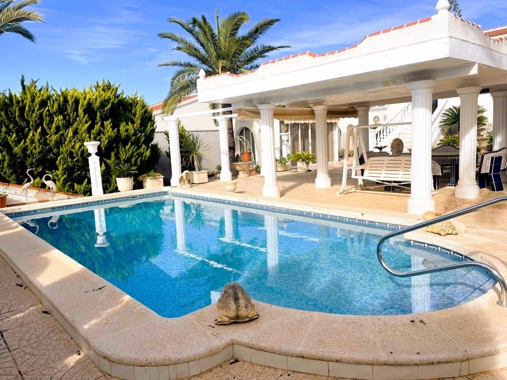 Vrijstaande Villa met 3 slaapkamers in Ciudad Quesada - 9