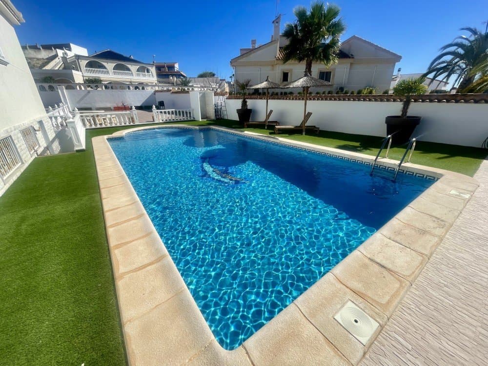 Vrijstaande Villa met 5 slaapkamers in La Marina - 22