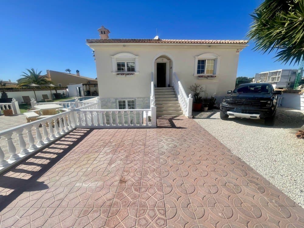 Vrijstaande Villa met 5 slaapkamers in La Marina - 23