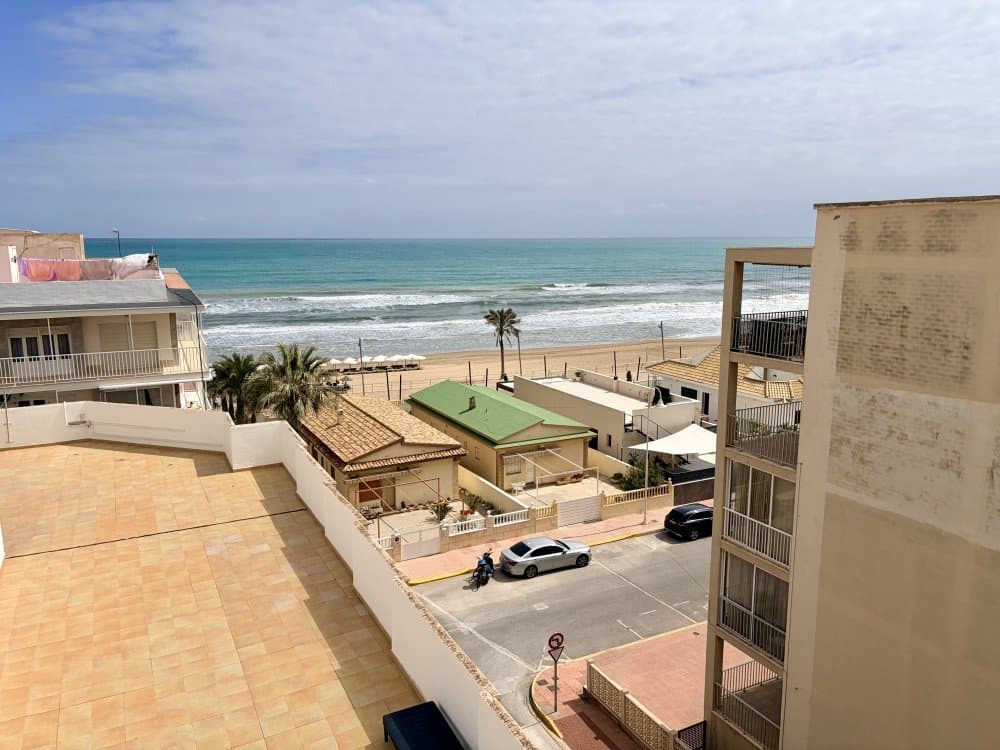 Apartamento Planta Media de 3 dormitorios en Guardamar del Segura - 16