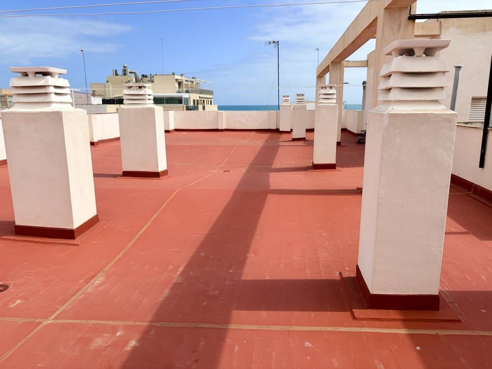 Apartamento Planta Media de 3 dormitorios en Guardamar del Segura - 17