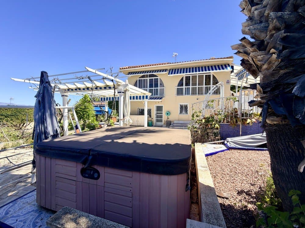 Vrijstaande Villa met 4 slaapkamers in Ciudad Quesada - 20