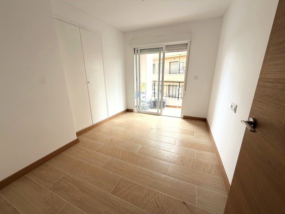 Apartamento Planta Media de 4 dormitorios en Rojales - 14