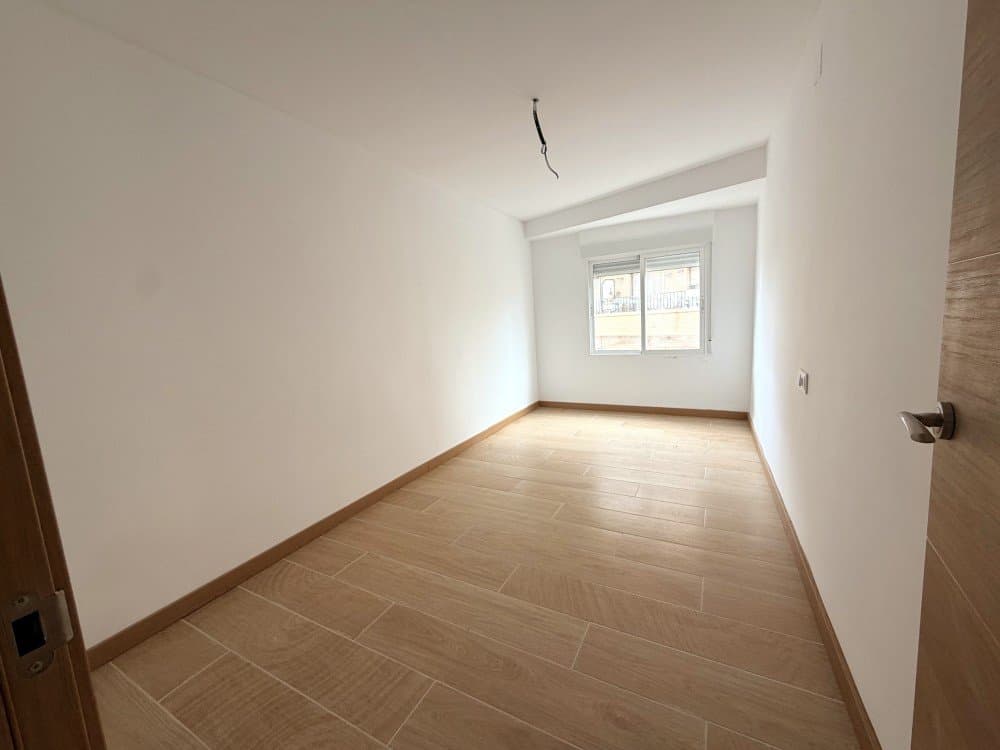 Apartamento Planta Media de 4 dormitorios en Rojales - 15
