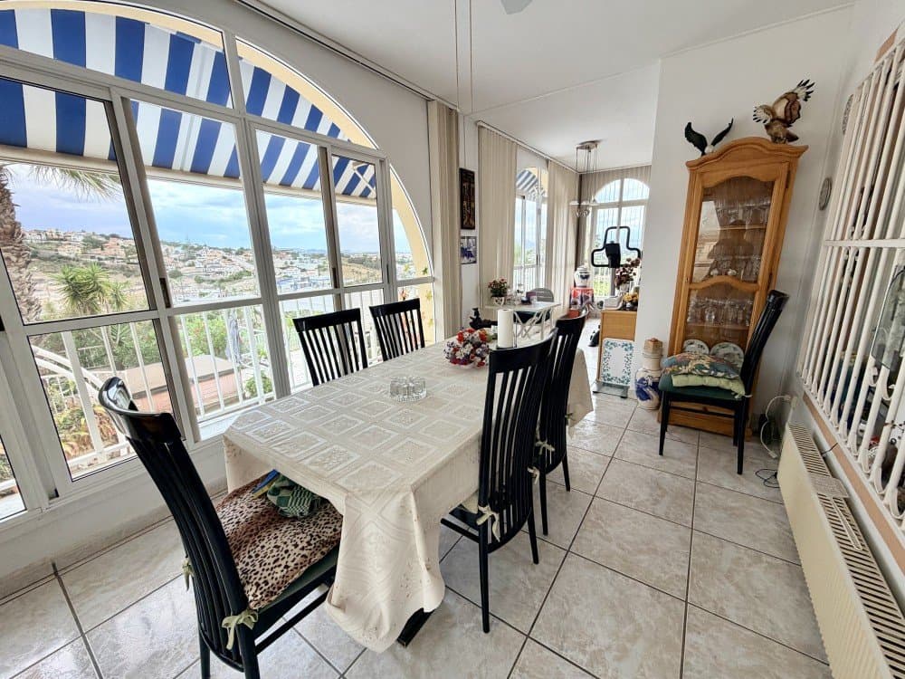 Vrijstaande Villa met 4 slaapkamers in Ciudad Quesada - 9