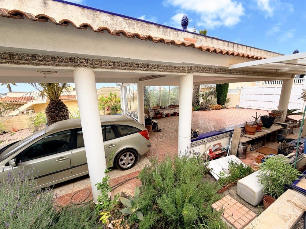 Vrijstaande Villa met 4 slaapkamers in Ciudad Quesada - 24