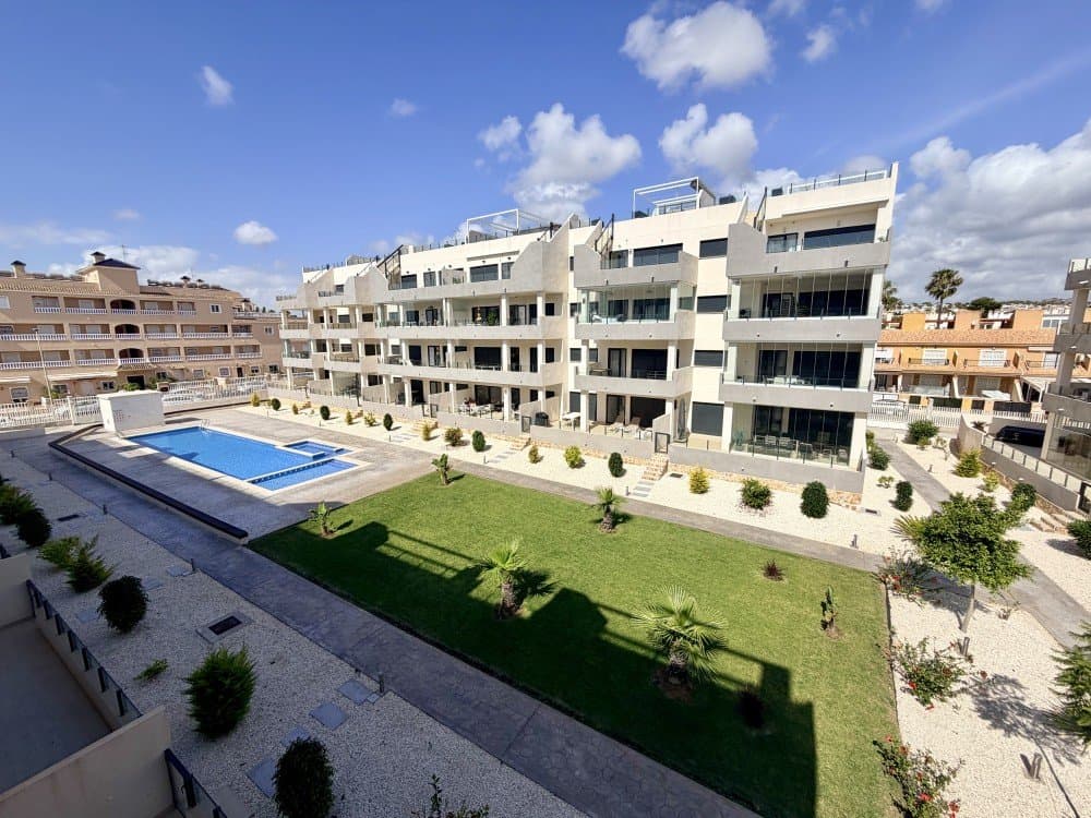 Apartamento Planta Media de 3 dormitorios en Orihuela Costa - 6