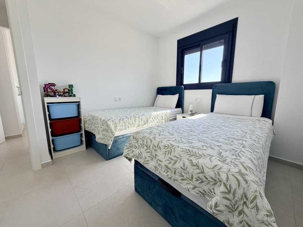 Apartamento Planta Media de 3 dormitorios en Orihuela Costa - 10