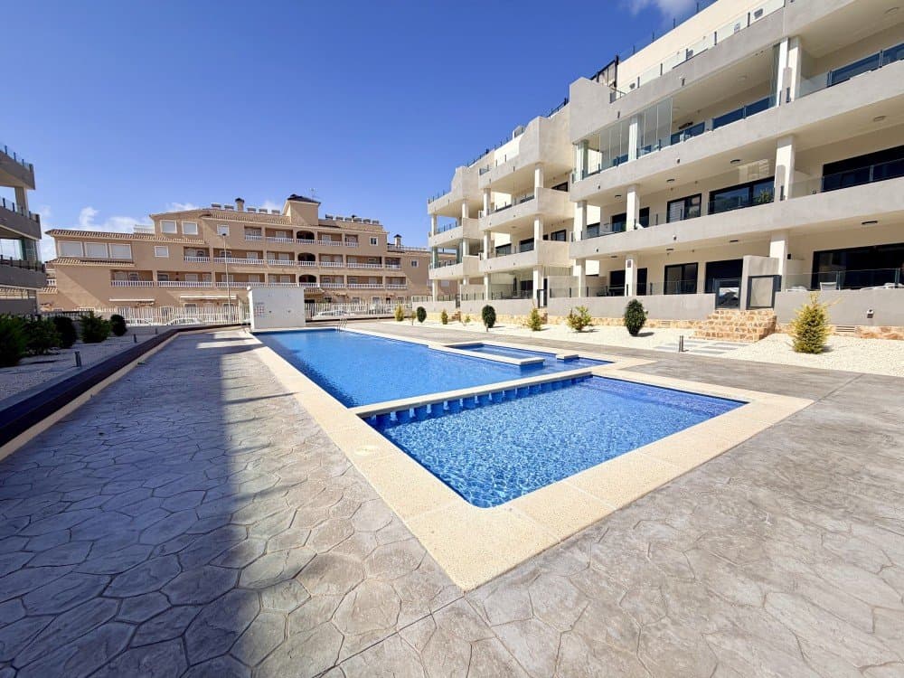 Apartamento Planta Media de 3 dormitorios en Orihuela Costa - 23