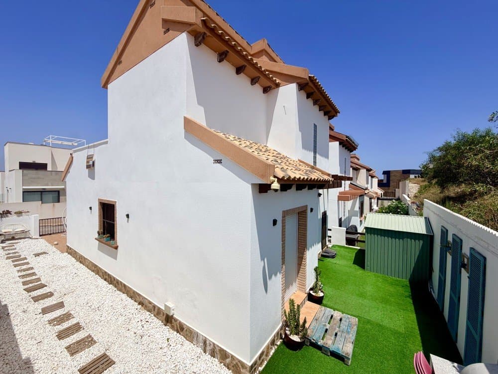 3 bed Detached Villa in Ciudad Quesada - 11