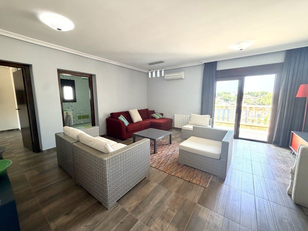 3 bed Detached Villa in Orihuela Costa - 11