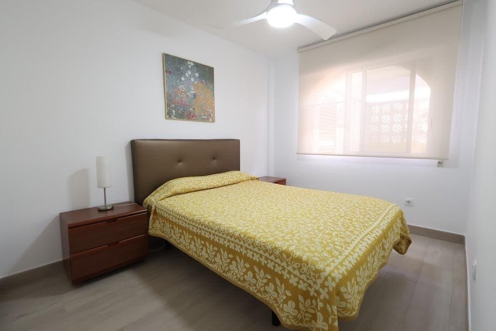 3 bed Middle Floor Apartment in Orihuela Costa - 13