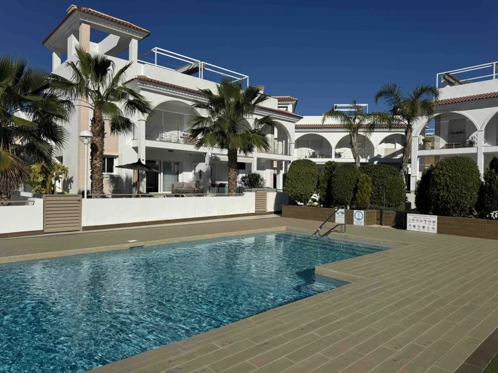 Apartamento Planta Media de 2 dormitorios en Ciudad Quesada - 1