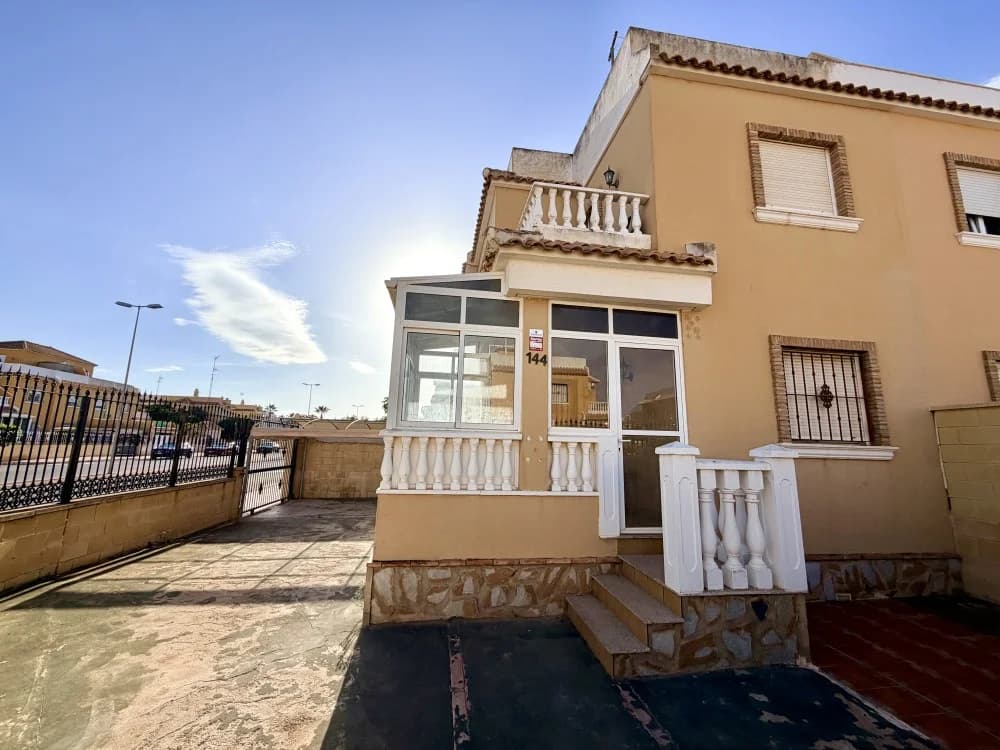 Geschakelde Woning met 3 slaapkamers in Ciudad Quesada - 16