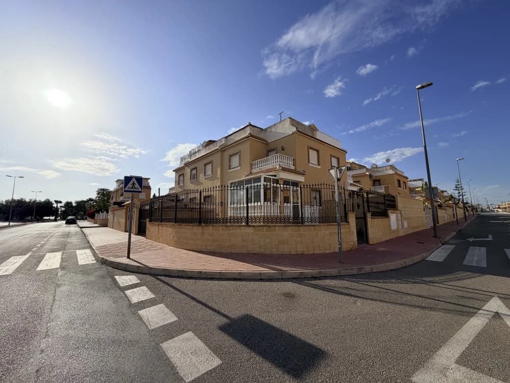 Geschakelde Woning met 3 slaapkamers in Ciudad Quesada - 21