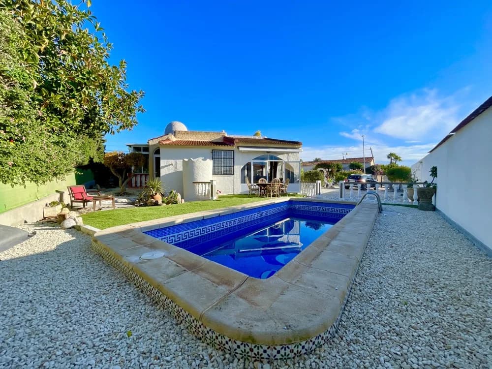 Villa - Chalet de 4 dormitorios en Ciudad Quesada - 1