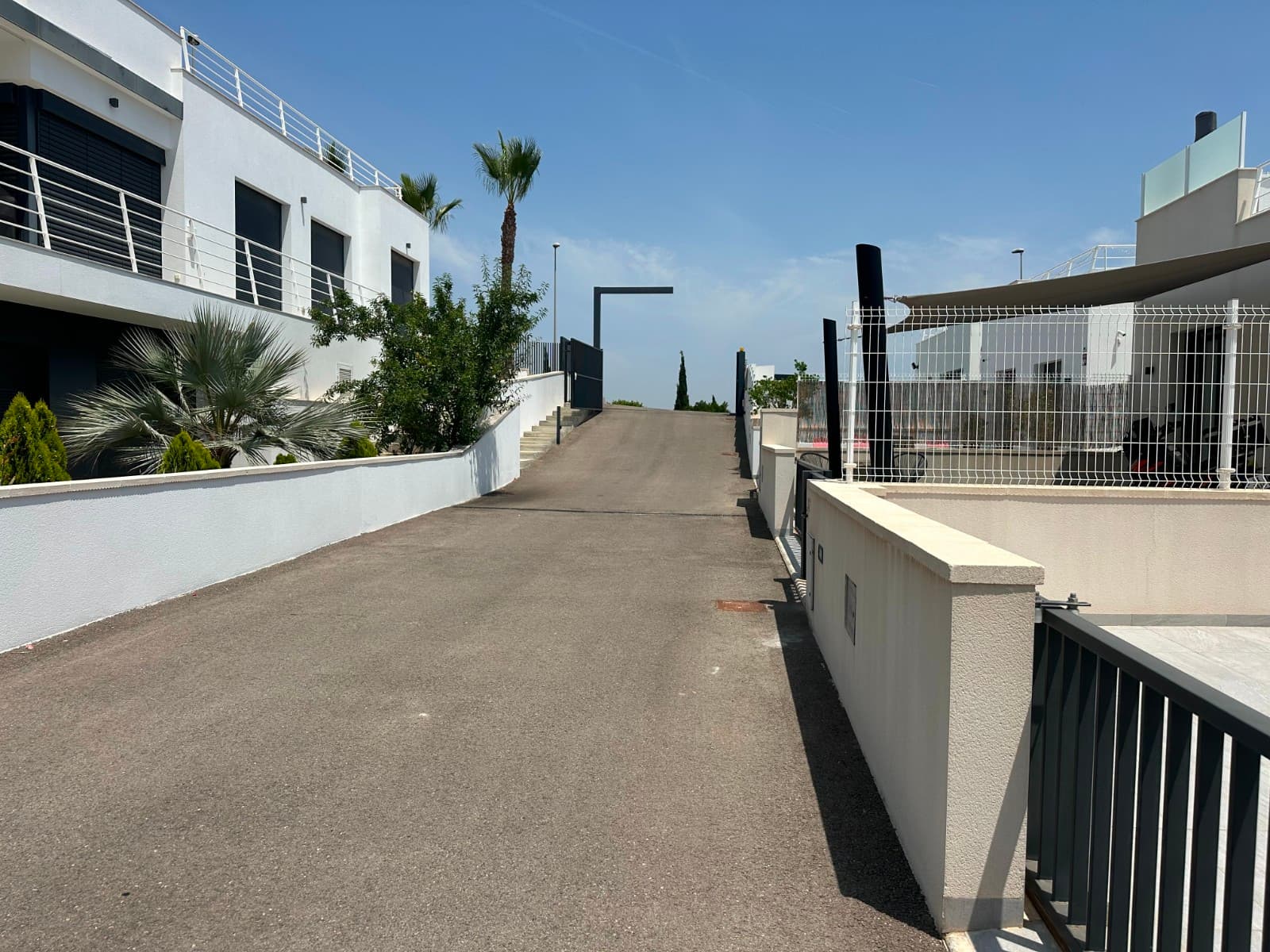 Villa - Chalet de 5 dormitorios en San Miguel de Salinas - 14