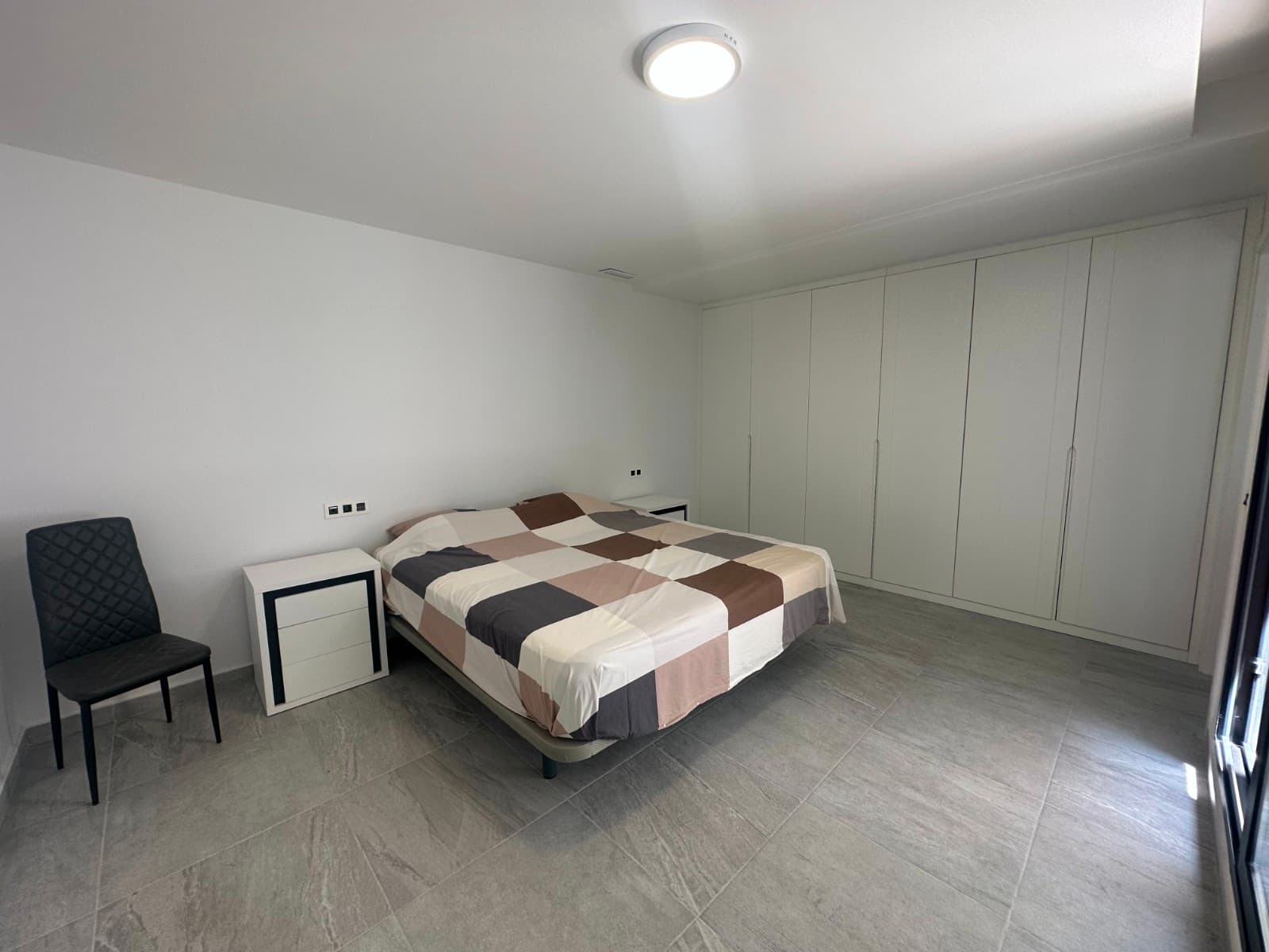 Villa - Chalet de 5 dormitorios en San Miguel de Salinas - 10