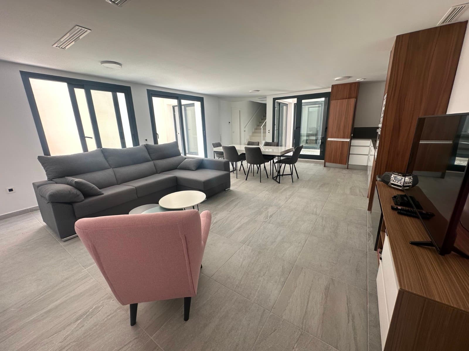 Villa - Chalet de 5 dormitorios en San Miguel de Salinas - 35