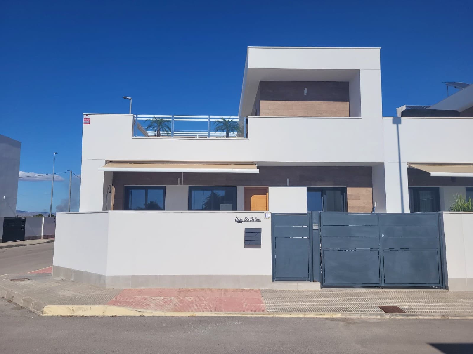 Adosada de 2 dormitorios en Daya Vieja - 1