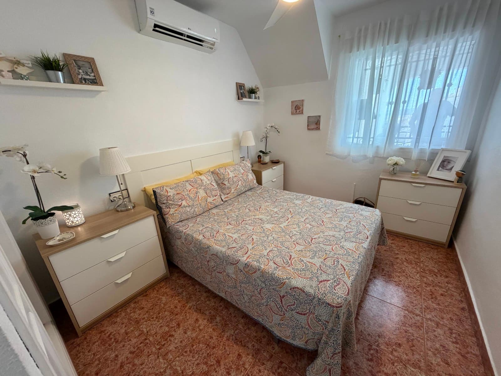 Apartamento Planta Media de 2 dormitorios en Orihuela - 16