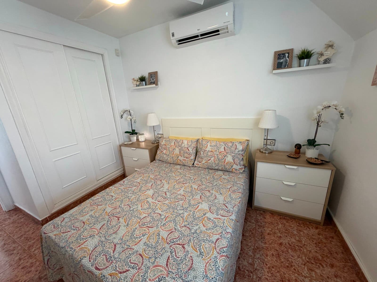 Apartamento Planta Media de 2 dormitorios en Orihuela - 17