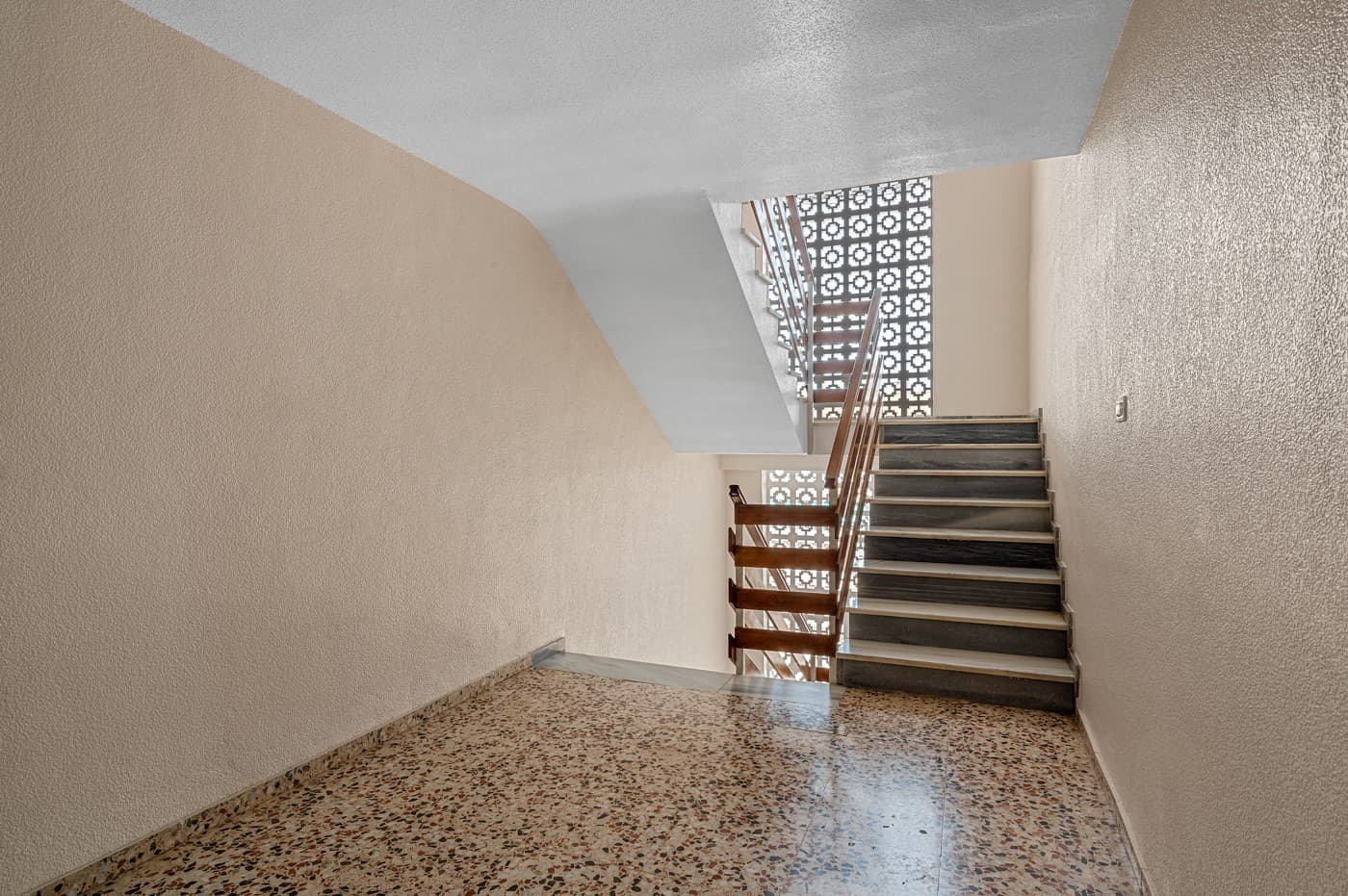 Apartamento Planta Media de 2 dormitorios en Orihuela Costa - 25