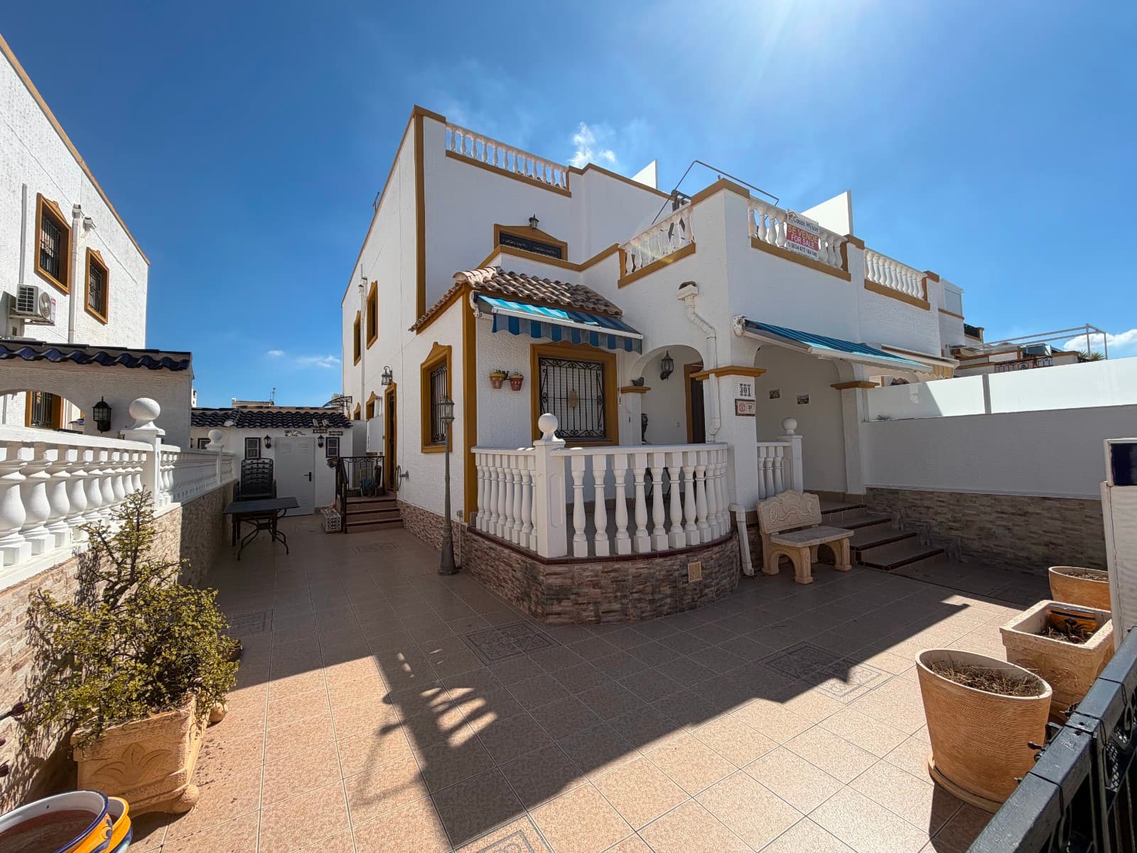 Adosada de 3 dormitorios en Orihuela - 1