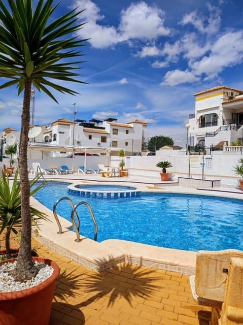 Apartamento Planta Media de 2 dormitorios en Orihuela - 18
