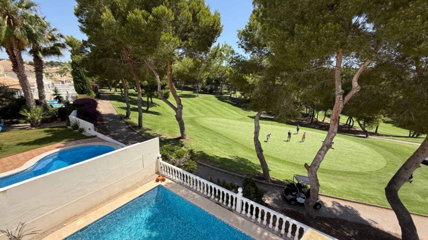Villa - Chalet de 4 dormitorios en Orihuela - 2