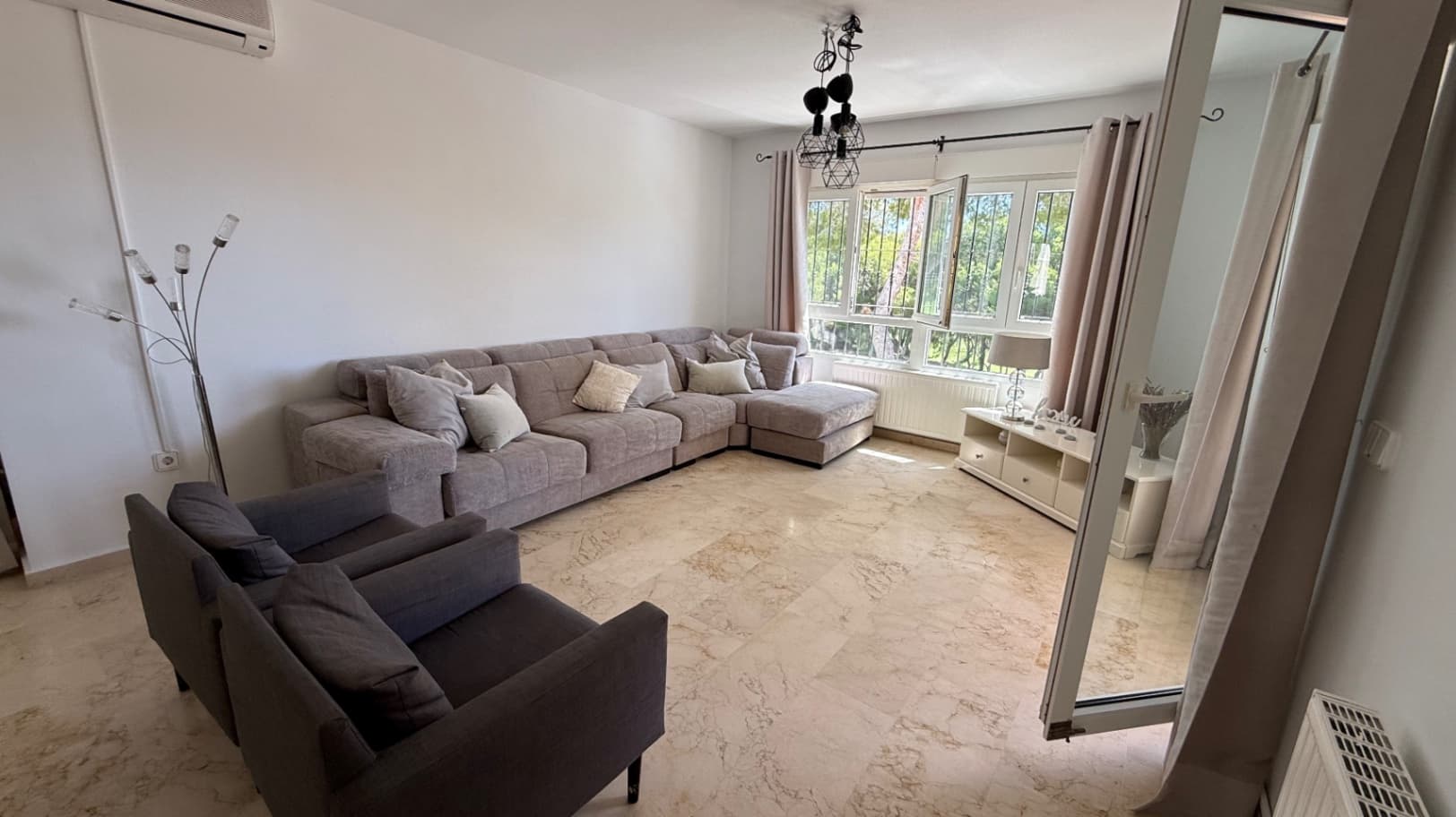 Villa - Chalet de 4 dormitorios en Orihuela - 9