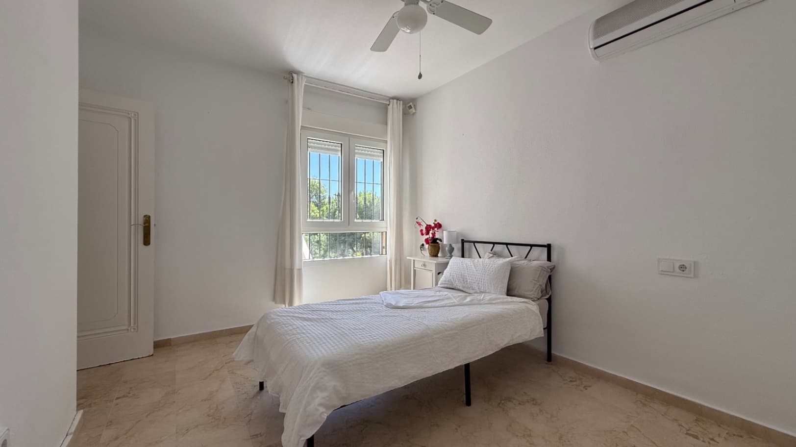 Villa - Chalet de 4 dormitorios en Orihuela - 17