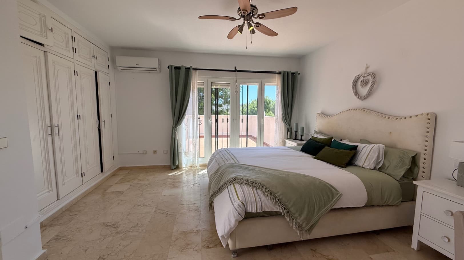 Villa - Chalet de 4 dormitorios en Orihuela - 23