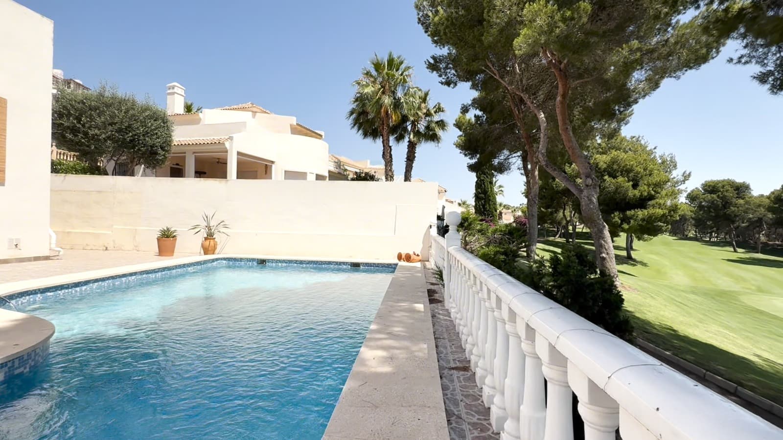 Villa - Chalet de 4 dormitorios en Orihuela - 38