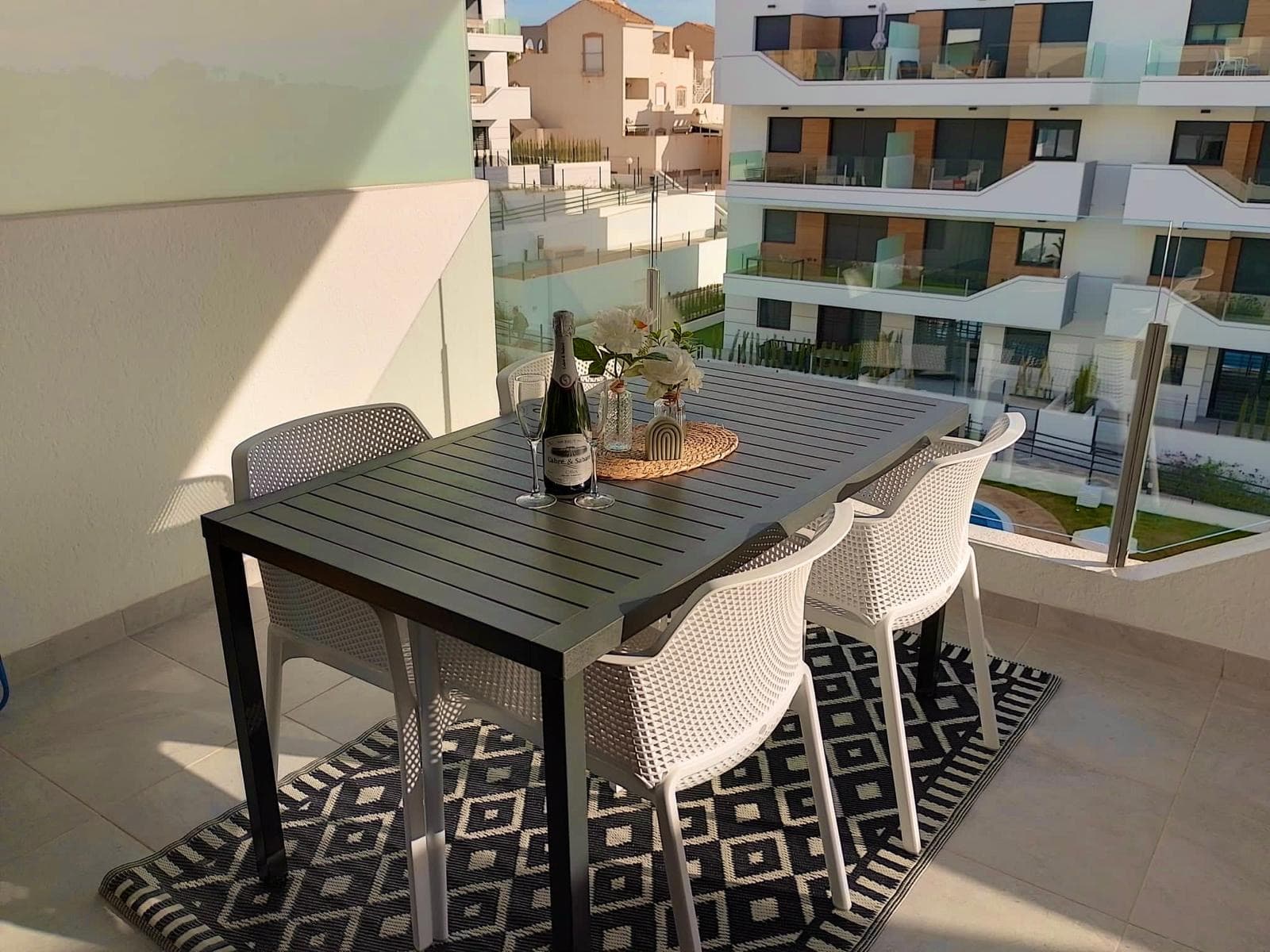 Apartamento Planta Media de 2 dormitorios en Orihuela - 1