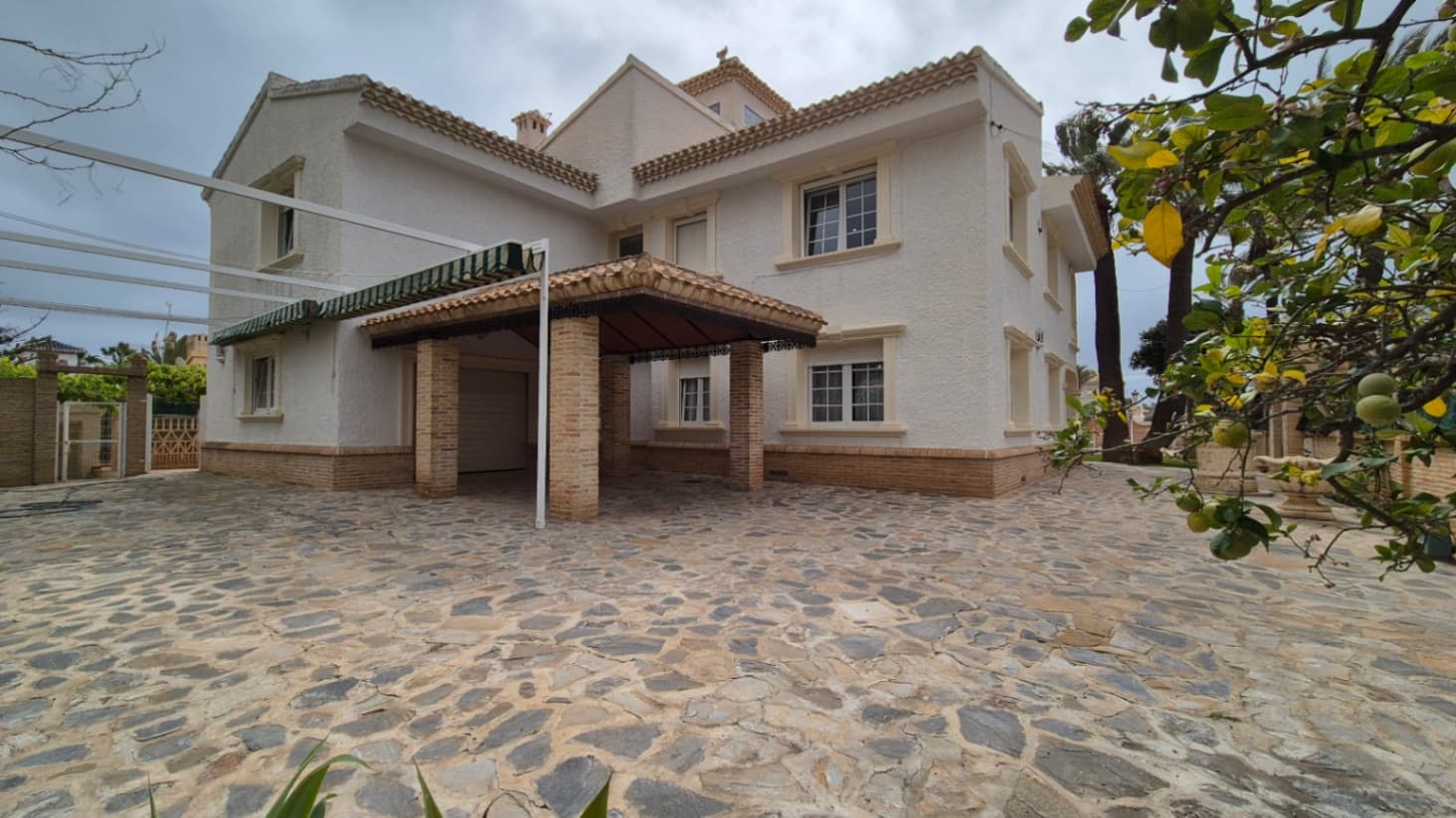 Villa - Chalet de 7 dormitorios en Orihuela - 1