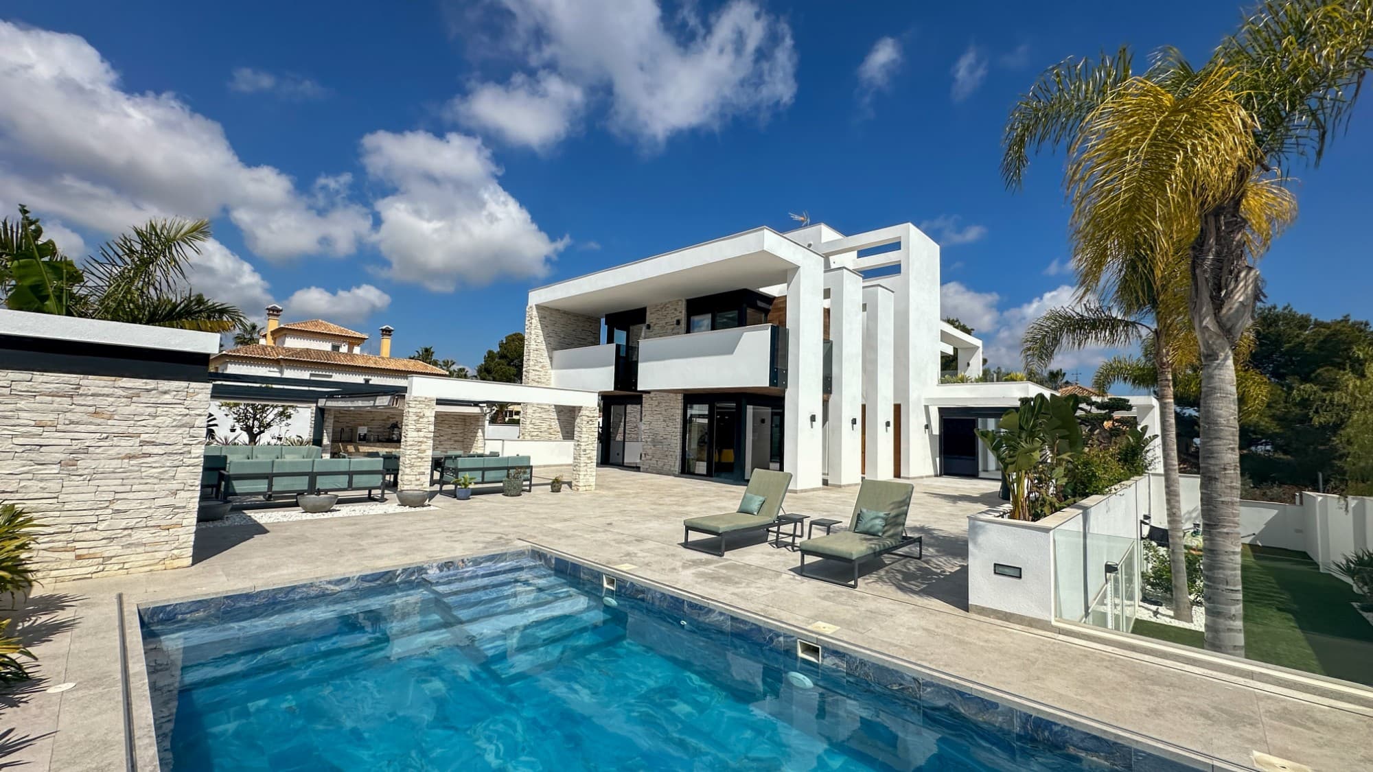 Vrijstaande Villa met 4 slaapkamers in Orihuela Costa - 2
