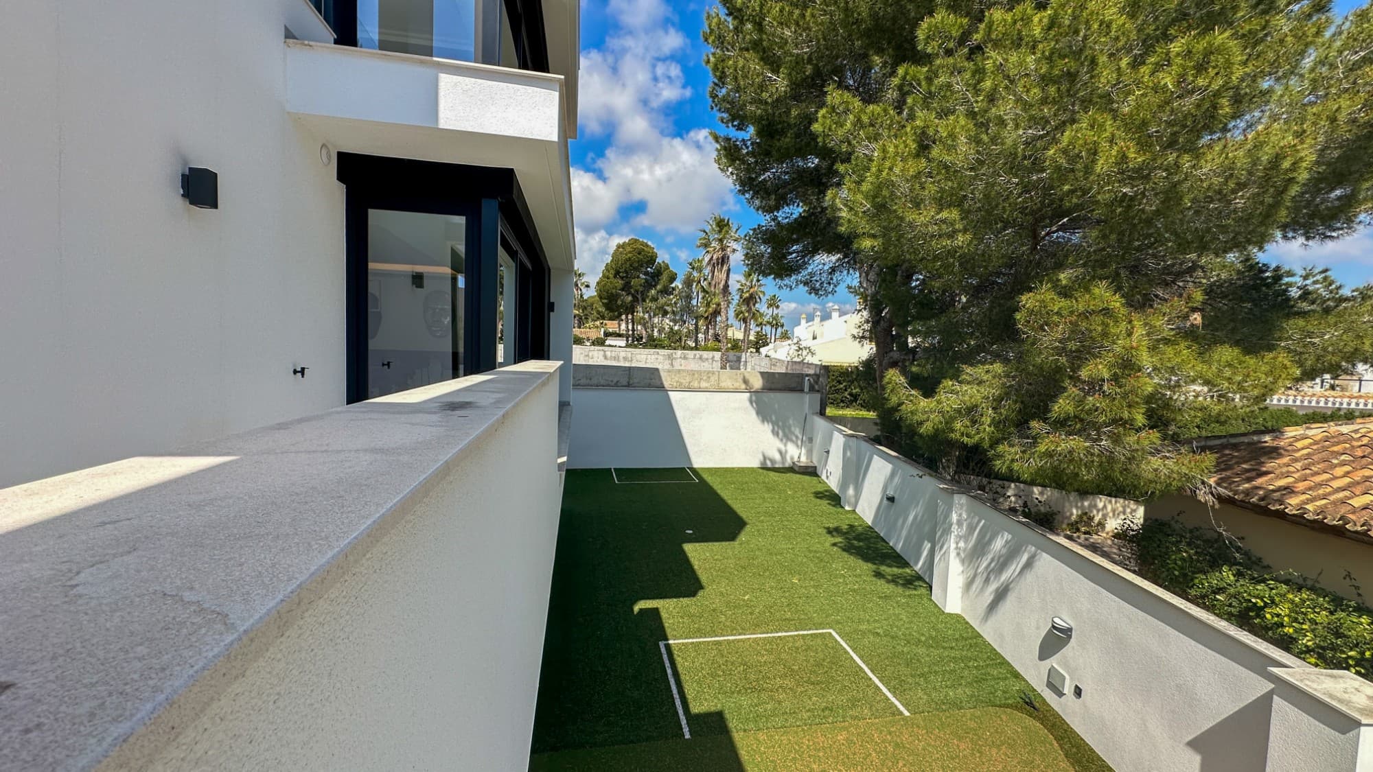 Vrijstaande Villa met 4 slaapkamers in Orihuela Costa - 32