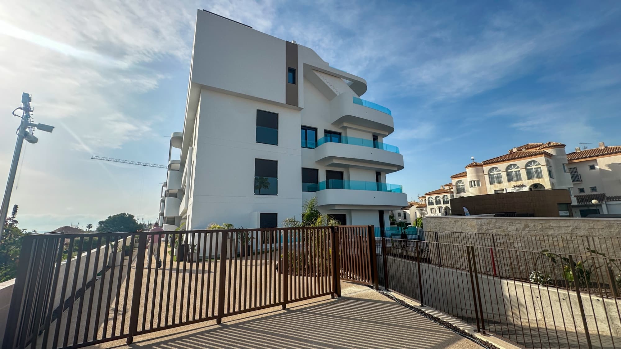 2 bed Middle Floor Apartment in Orihuela Costa - 33