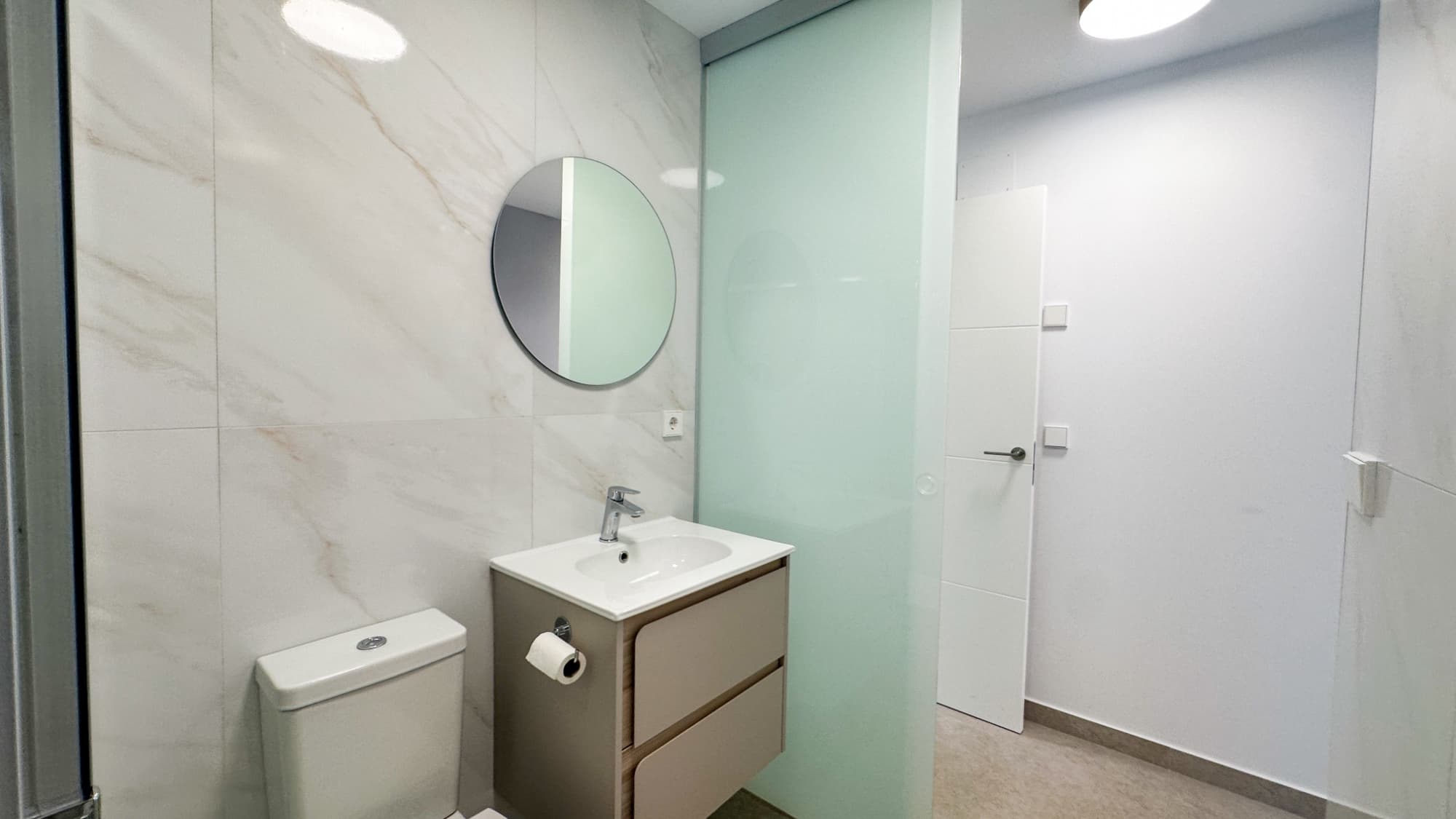 2 bed Middle Floor Apartment in Orihuela Costa - 21